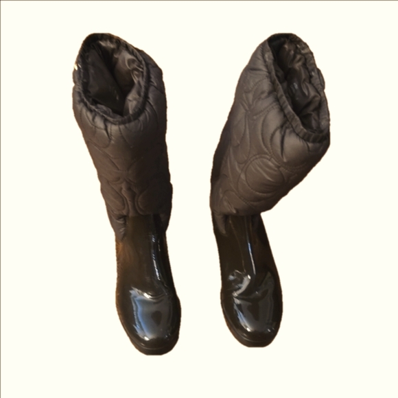 COACH CANTINA quilted boot.  - Picture 2 of 7